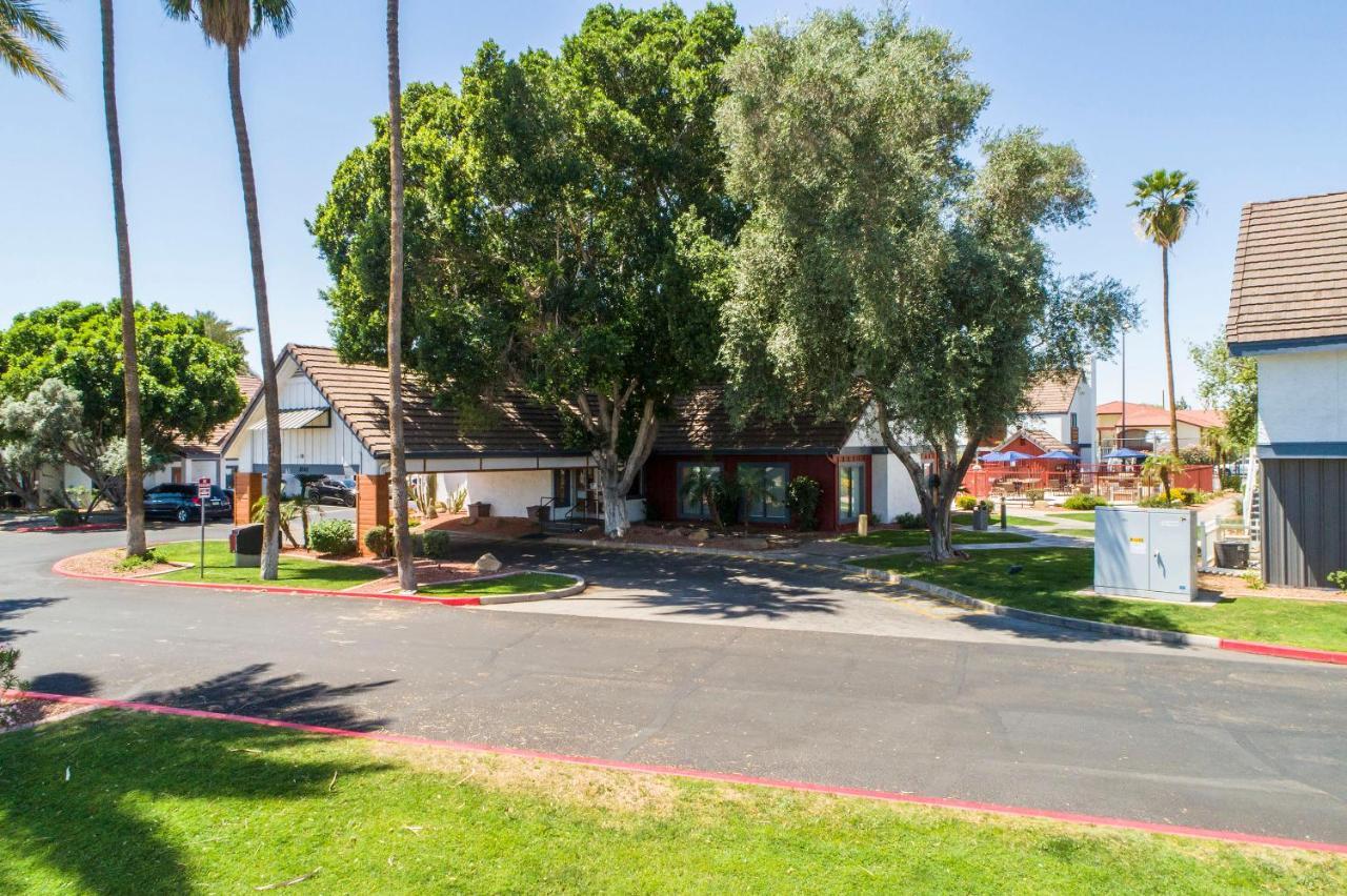 Metro Phx Upstairs 2Bd Sleeps 6 Heated Pool No Pets Allowed 피닉스 외부 사진