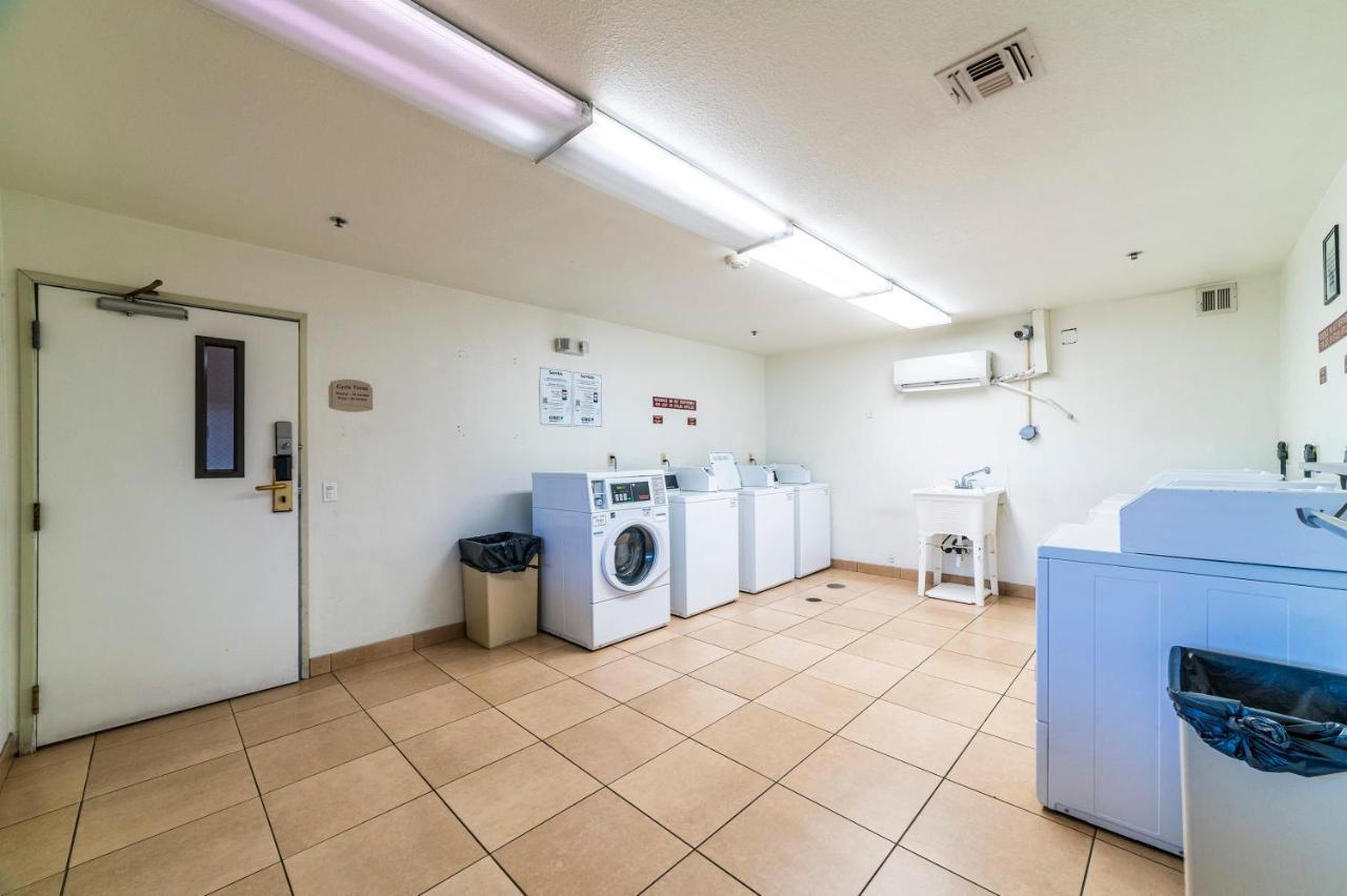 Metro Phx Upstairs 2Bd Sleeps 6 Heated Pool No Pets Allowed 피닉스 외부 사진